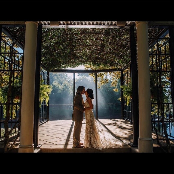 Meet your Posher, Amie - Picture 5 of 6